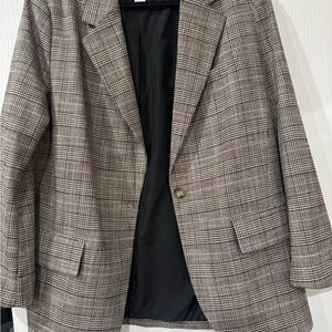 Houndstooth Blazer with Black Accents